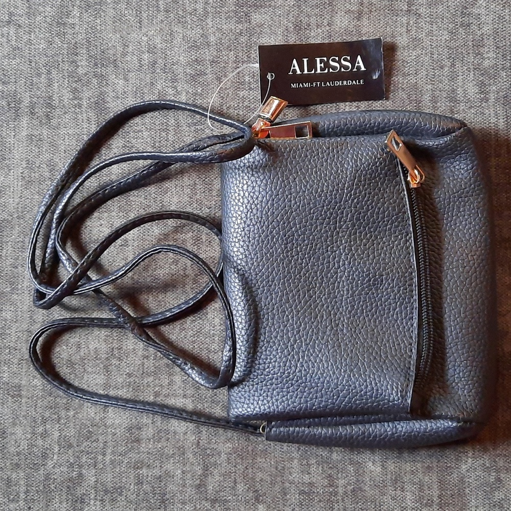 Crossbody Purse Black Pleather Vegan Embossed Design Zipper Closure